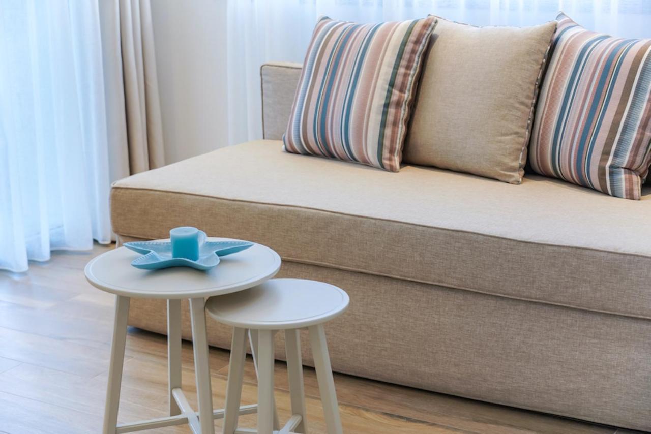 Maria Elena Suites 리메나스 외부 사진