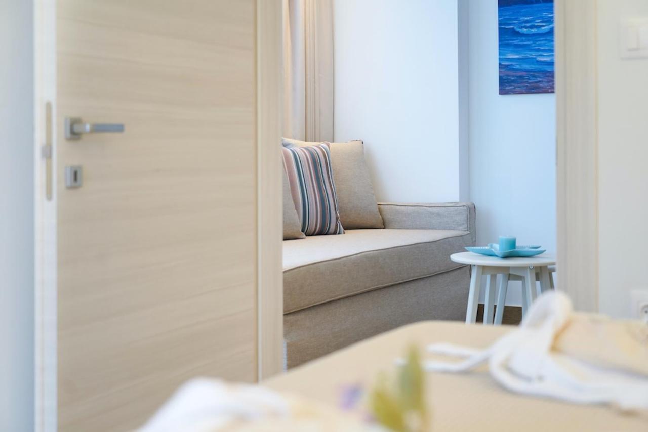 Maria Elena Suites 리메나스 외부 사진