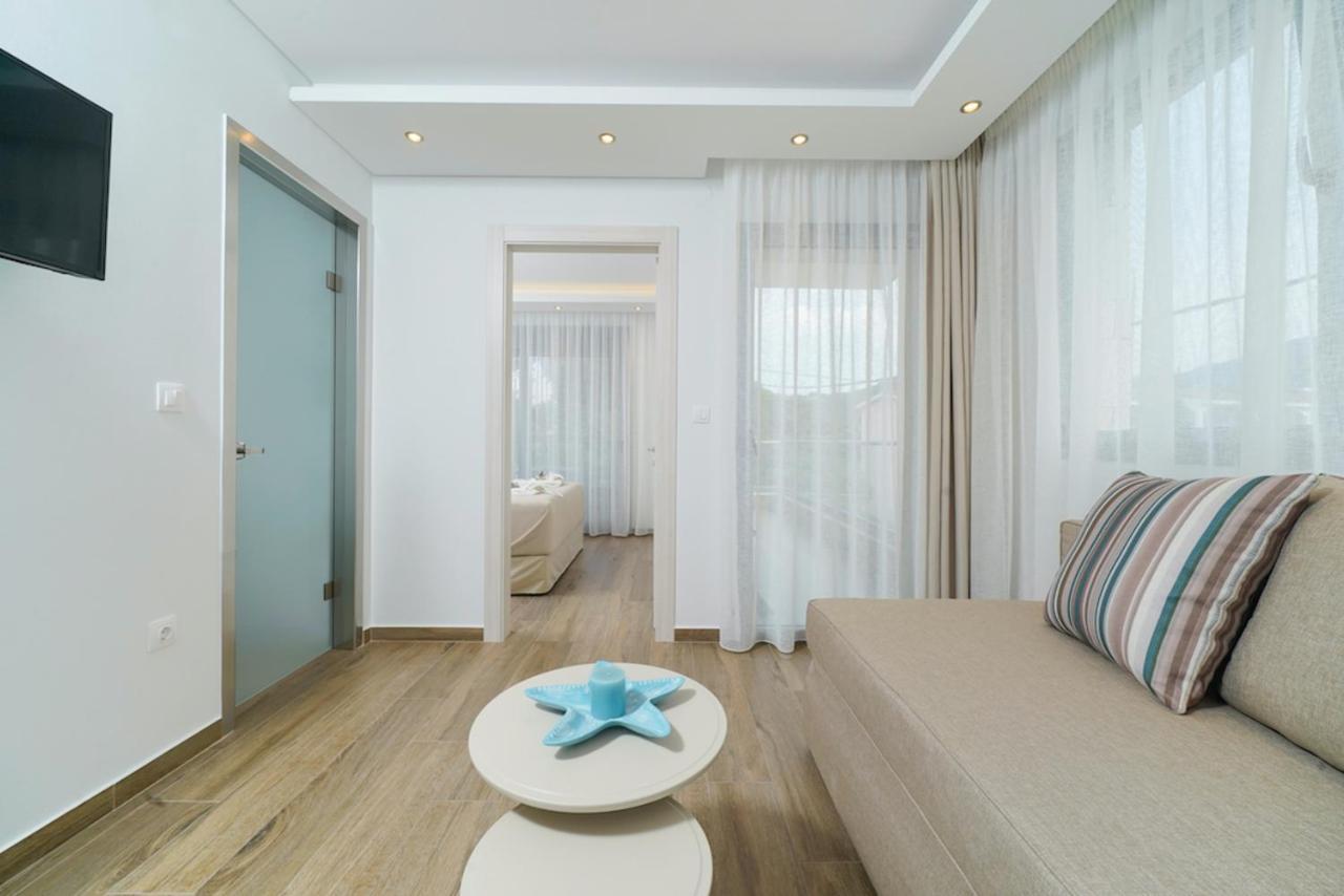 Maria Elena Suites 리메나스 외부 사진