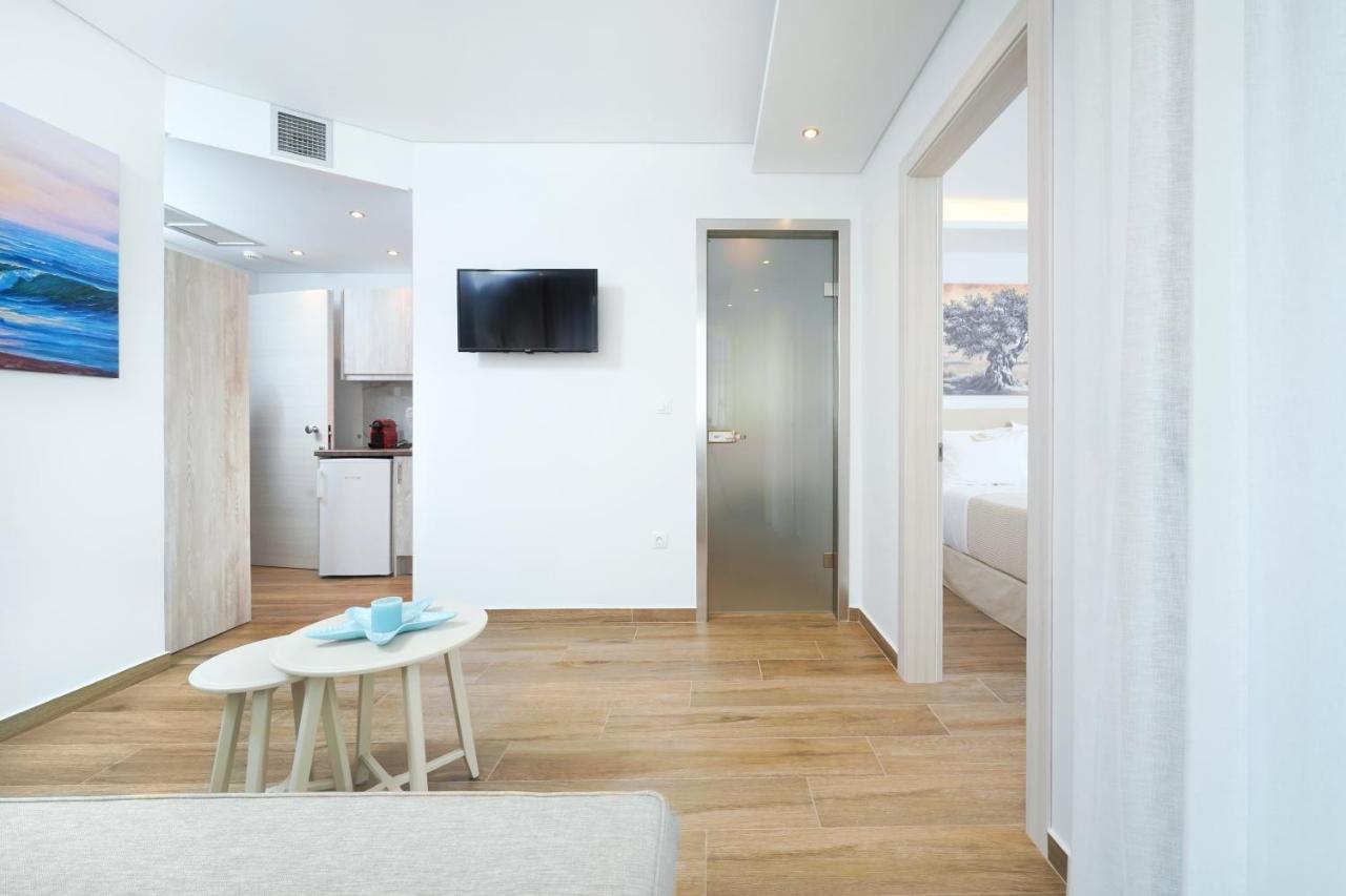 Maria Elena Suites 리메나스 외부 사진